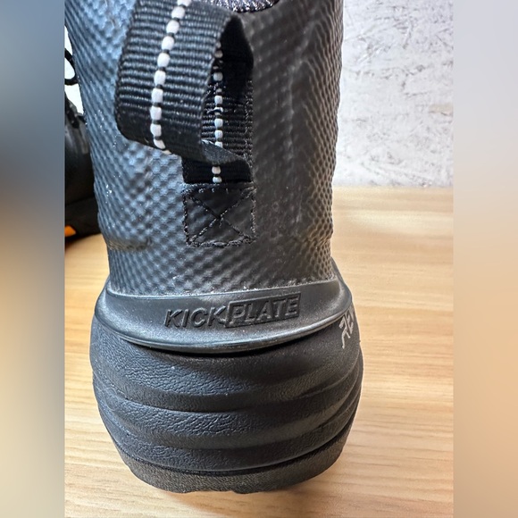 New Balance 988V1 Black Industrial Boots NWOT - Picture 6 of 15